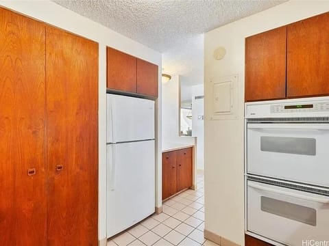 Best View in Honolulu Apartment in McCully-Moiliili