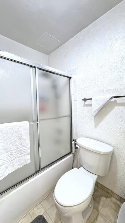 Nice place surrounded by the water Apartment in Emeryville