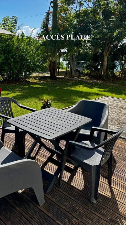 Studio avec terrasse - Accès plage et piscine Apartment in Le Gosier