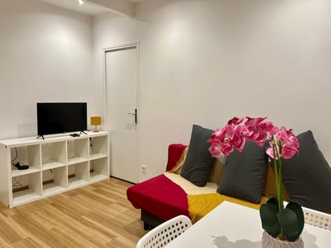 Gagny Chemin de fer charmant hébergement Apartment in Gagny