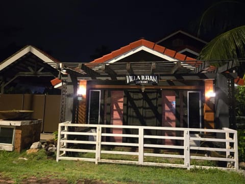 Property building, Night, group of guests