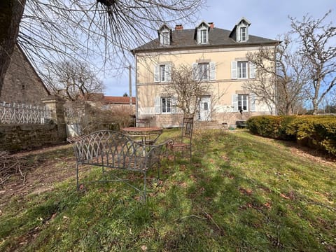 Grande maison Albuconis House in Auvergne-Rhône-Alpes