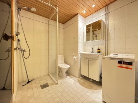 Saunallinen kaksio Lutakossa -Huippusijainti! Apartment in Finland