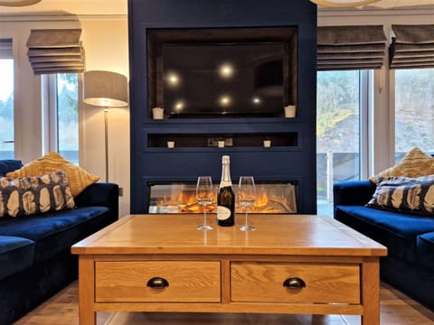 TV and multimedia, Seating area