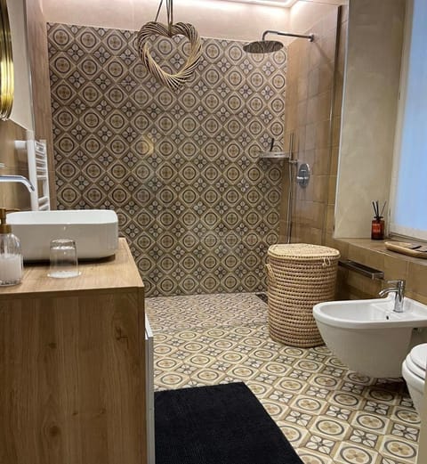 Shower, Toilet, Bathroom, bidet