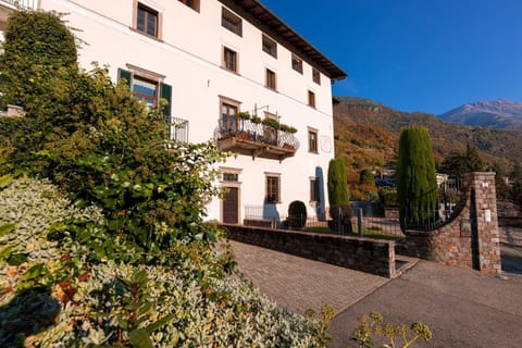 Property building, Nearby landmark, Natural landscape, Mountain view, Breakfast