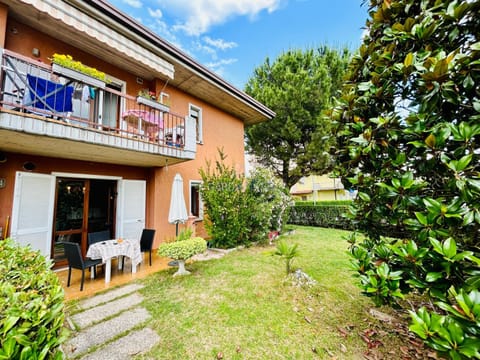 Property building, Garden