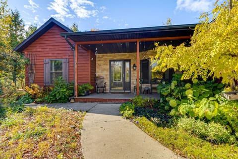 Stars and Sunsets! Door Peninsula Retreat with Deck House in Door County