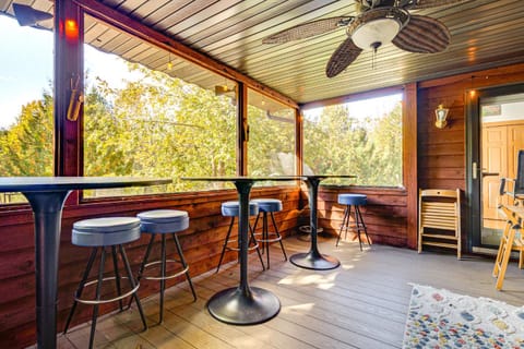 Stars and Sunsets! Door Peninsula Retreat with Deck House in Door County