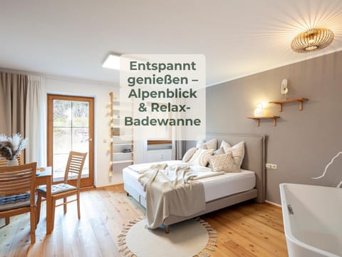 Living room, Photo of the whole room, Bedroom, room service, room service