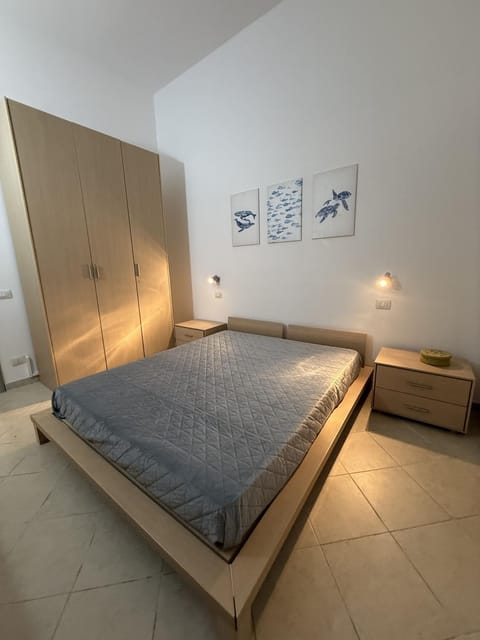 Bed, Bedroom, wardrobe