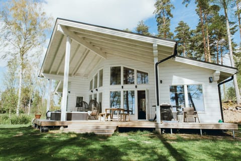 Property building, Patio, Spring, Day, Natural landscape