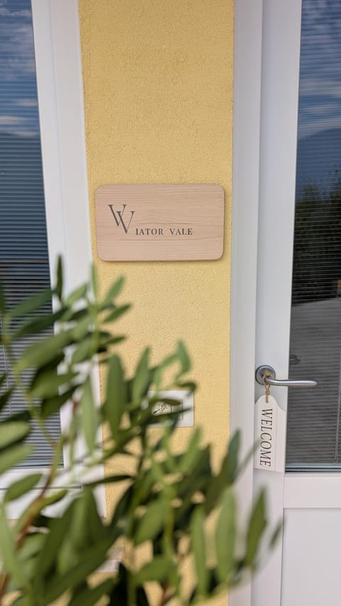 Facade/entrance, Property logo or sign