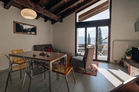 Casa Laret 6-12 Apartment in Canton of Grisons