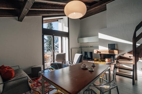 Casa Laret 6-12 Apartment in Canton of Grisons