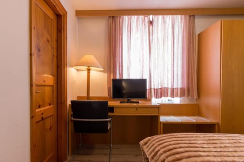 Albergo Genziana Hotel in Canton of Grisons