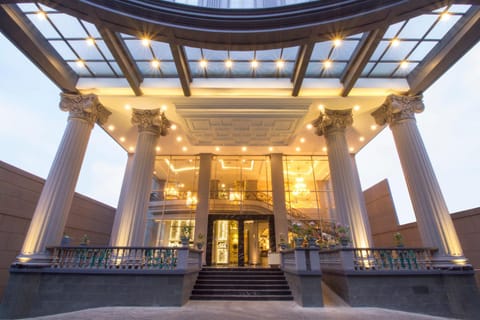 Facade/entrance, On site