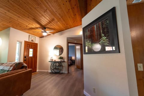 Magic Sequoia Spacious Home Farm Stay in Three Rivers