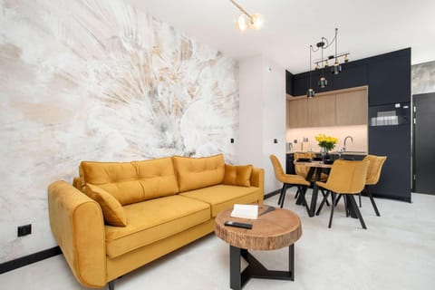 Kitchen or kitchenette, Living room, Seating area, Dining area, stove