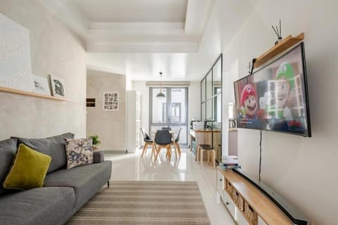 TV and multimedia, Living room, Seating area