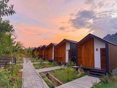 Property building, Day, Natural landscape, Garden view