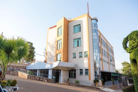Property building, Day