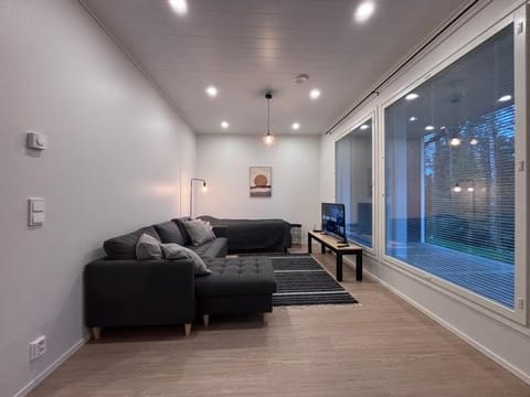 Kotimaailma - New terraced house with private Sauna Apartment in Finland