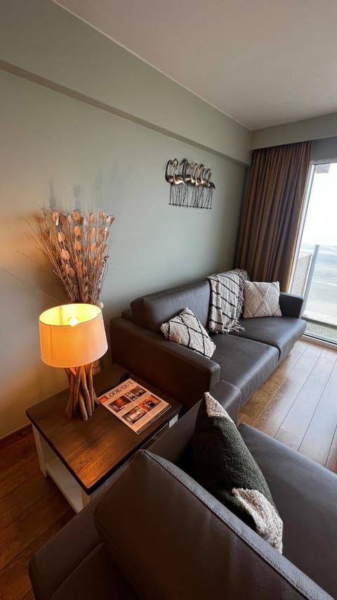 Uniek appartement met zeezicht en privé garage Apartment in Knokke-Heist