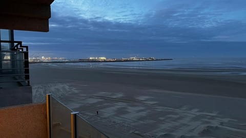 Uniek appartement met zeezicht en privé garage Apartment in Knokke-Heist