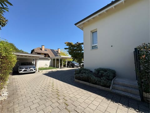 Charming family villa Villa in Canton of Geneva