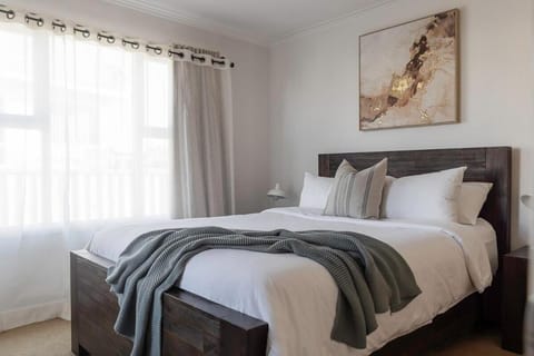 Charming home on Percy House in Devonport