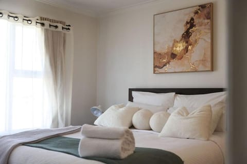 Charming home on Percy House in Devonport