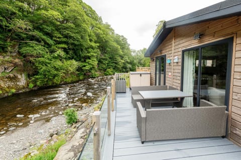 Patio, Natural landscape, View (from property/room), Balcony/Terrace, River view