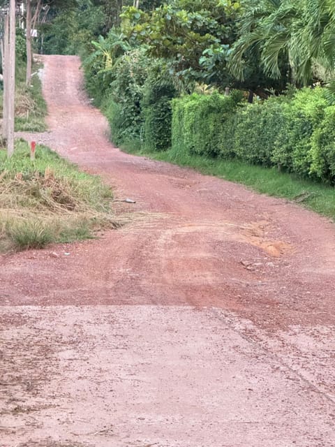 Seaview phuwamin Bed and Breakfast in Sala Dan