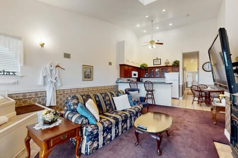 The Richmond at Judith Ann Inn Apartment in Ocean Shores