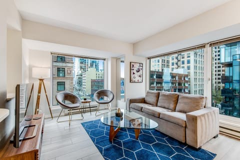 Newmark Jewel Apartment in Pike Place Market