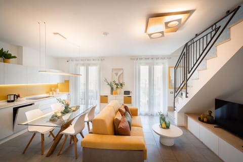 TV and multimedia, Living room, Dining area, kitchen