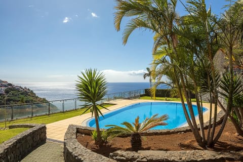 Sea view, Swimming pool