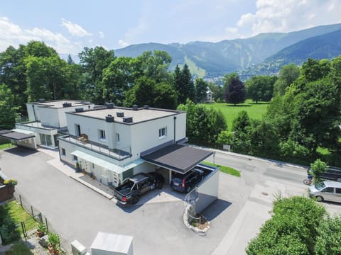 Property building, Day, Bird's eye view