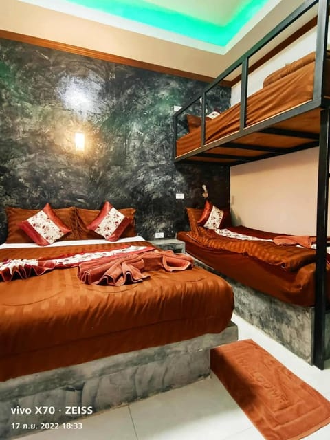 Laila Places at Lanta Resort in Sala Dan