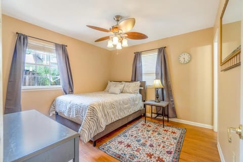 Over The Hill By The Bayou, Villa in East Pensacola Heights