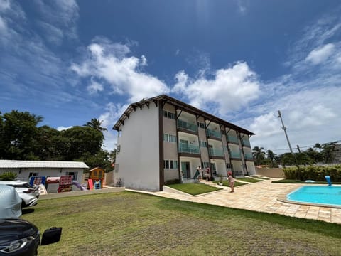 Property building, Pool view