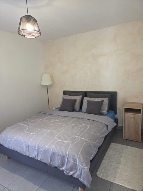 charmant T2 la soie avec place de parking Apartment in Villeurbanne