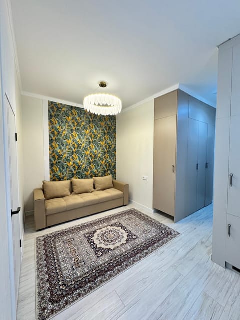Living room, Photo of the whole room, Seating area, wardrobe