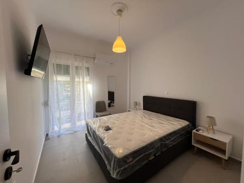 Loutraki's Seaside Serenity, 2 BDRM apartment Apartment in Euboea