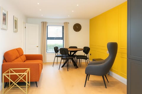 Living room, Seating area, Dining area