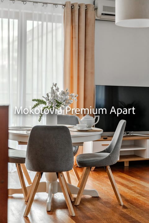 Communal lounge/ TV room, TV and multimedia, Evening entertainment