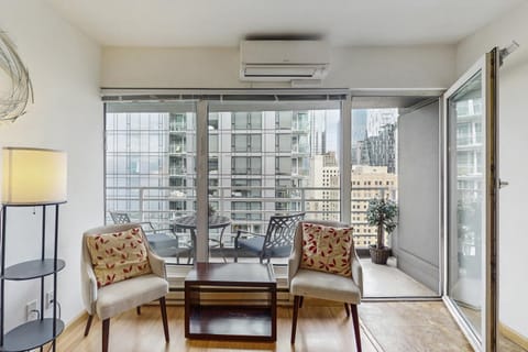 Newmark Condo Suite Apartment in Pike Place Market