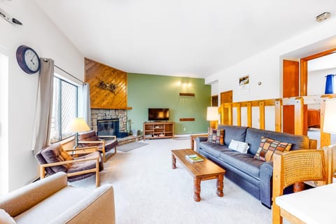 Buffalo Ridge C102 Apartment in Wildernest