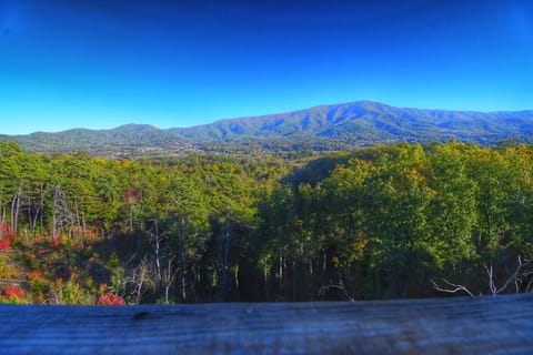 BRAND NEW LUXURY CABIN - Wears Valley Views Your Ultimate Smoky Mountain Escape in Wears Valley, TN Cabin in Sevier County